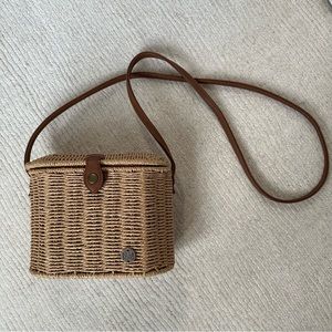 Billabong woven crossbody bag